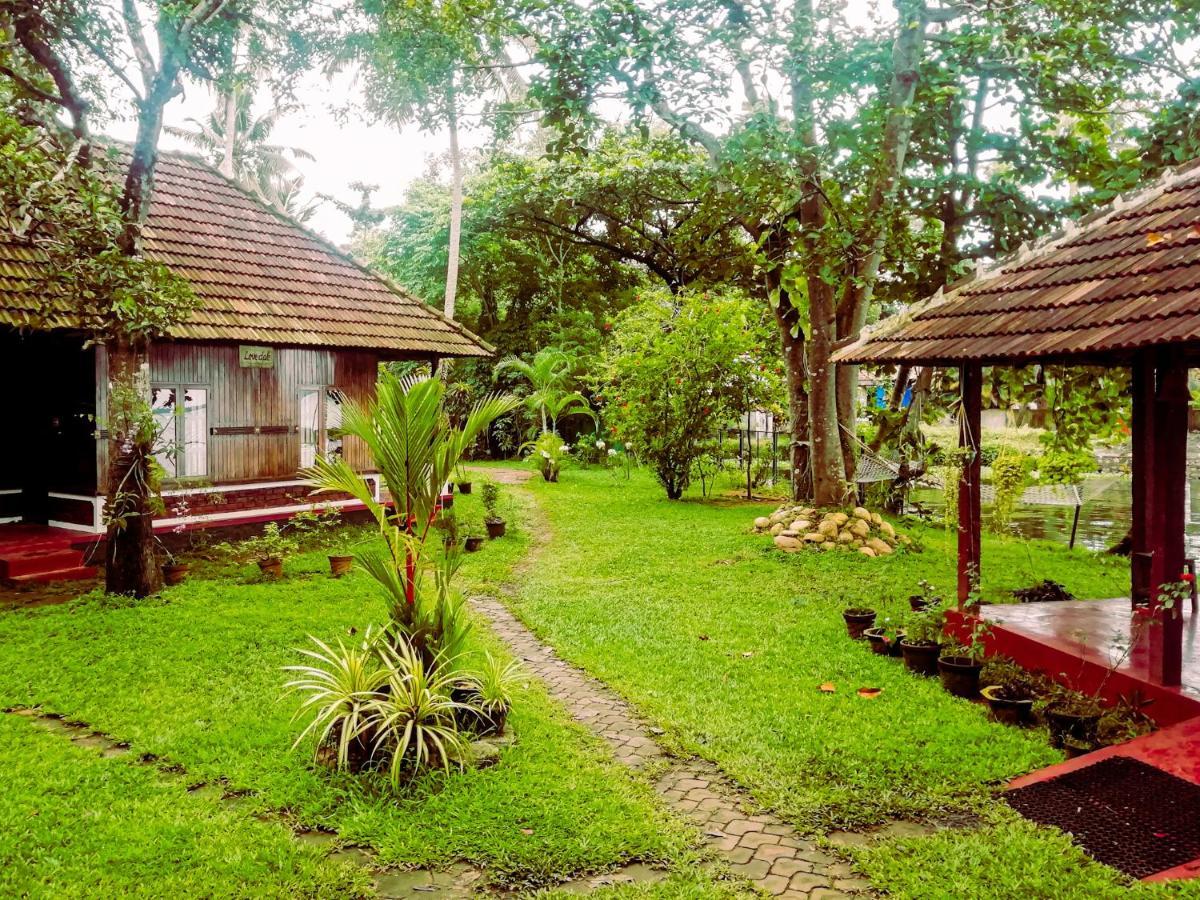Lovedale Lakeside Homestay Alappuzha Kültér fotó