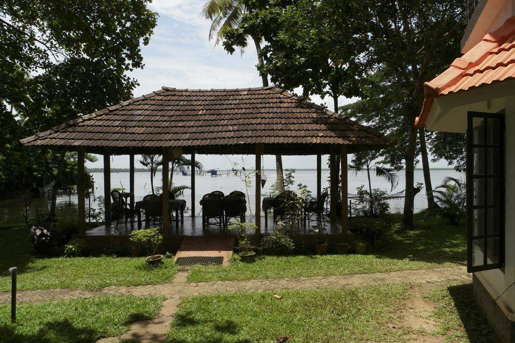 Lovedale Lakeside Homestay Alappuzha Kültér fotó